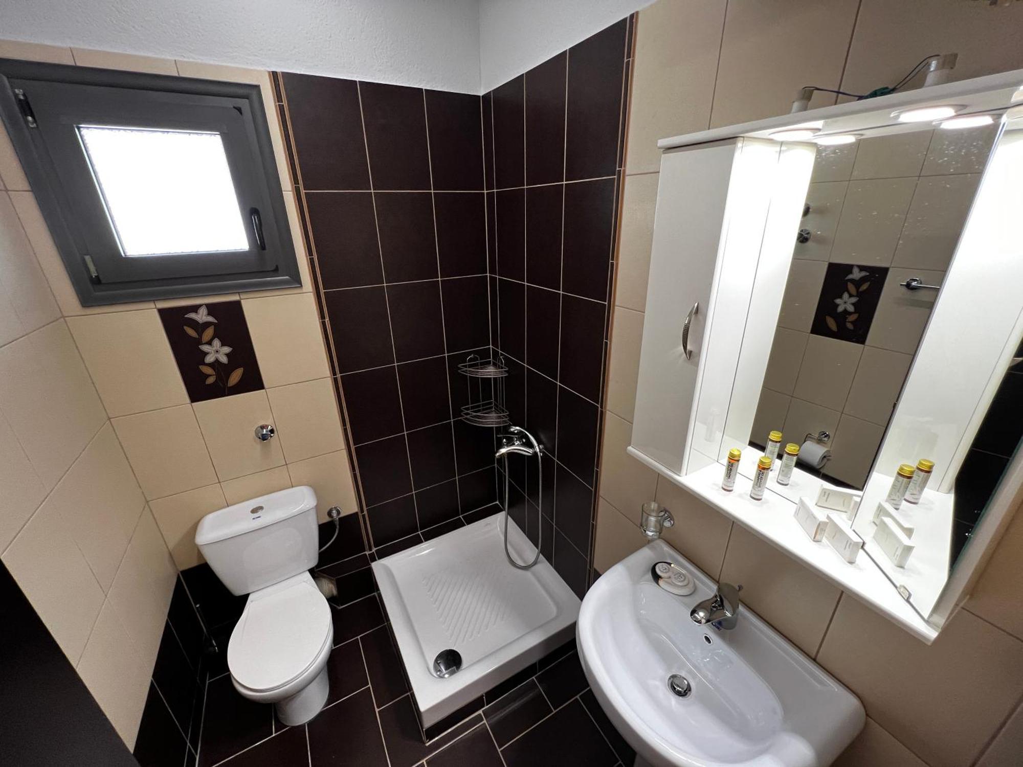 -fine Living Apartment