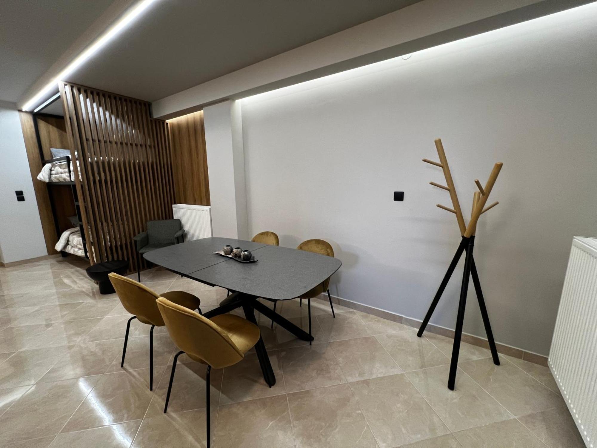 -fine Living Apartment